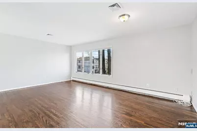 15 Hillcrest Avenue A #A, Fort Lee, NJ 07024 - Photo 5