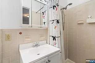 15 Hillcrest Ave A, Fort Lee, NJ 07024 - Photo 15