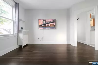 426 Columbia Avenue 2 #2, Cliffside Park, NJ 07010 - Photo 5