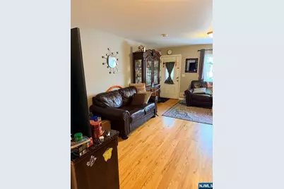 6118 Johnson Place, West New York, NJ 07093 - Photo 3