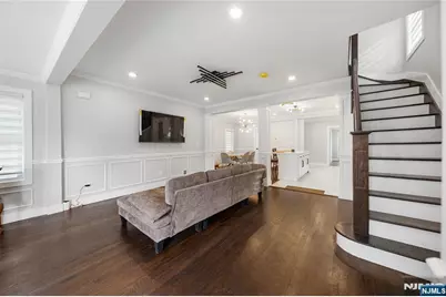 207 Post Avenue, Lyndhurst Township, NJ 07071 - Photo 5