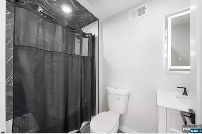 207 Post Avenue, Lyndhurst Township, NJ 07071 - Photo 9