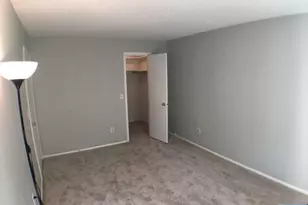 418 Poets Way, Mahwah, NJ 07430 - Photo 9