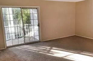 418 Poets Way, Mahwah, NJ 07430 - Photo 3