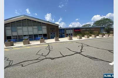 418 Poets Way, Mahwah, NJ 07430 - Photo 25