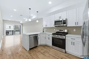 109 7th St, Newark, NJ 07107 - Photo 19