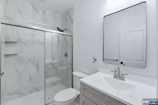 109 7th St, Newark, NJ 07107 - Photo 17