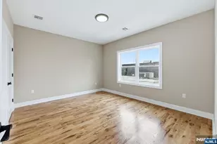 109 7th St, Newark, NJ 07107 - Photo 15