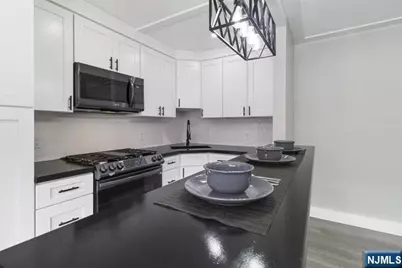 455 Fairview Avenue 5 #5, Fairview, NJ 07022 - Photo 3