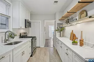 9 Wheeler Street 1, Montclair, NJ 07042 - Photo 7