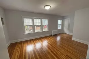 621 Undercliff Ave 2, Edgewater, NJ 07020 - Photo 3