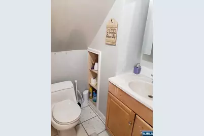 39 Tuttle Street, Wallington, NJ 07057 - Photo 19