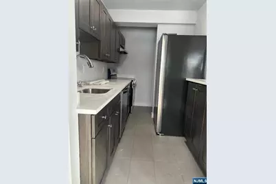 47 Polifly Road 1A #1A, Hackensack, NJ 07601 - Photo 3