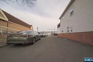 107 Washington Ave 2nd Fl, Little Ferry, NJ 07643 - Photo 11