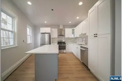 107 Washington Avenue 2nd Fl #2nd Fl, Little Ferry, NJ 07643 - Photo 3