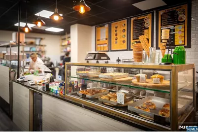 555 North Avenue 22R #22R, Fort Lee, NJ 07024 - Photo 19