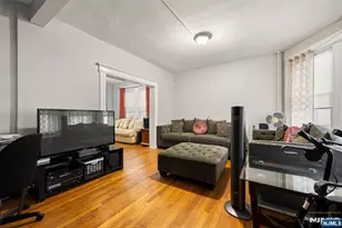19 Dover St, Newark, NJ 07106 - Photo 7