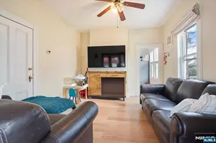 593 Broad St, Carlstadt, NJ 07072 - Photo 5