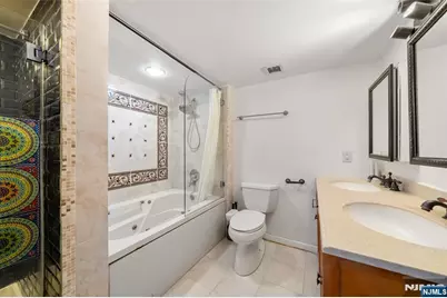 1265 15th 11L #11L, Fort Lee, NJ 07024 - Photo 13