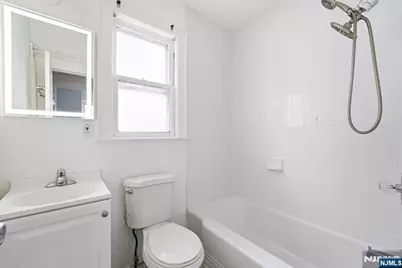 102 Highland Avenue 2 #2, Clifton, NJ 07011 - Photo 5