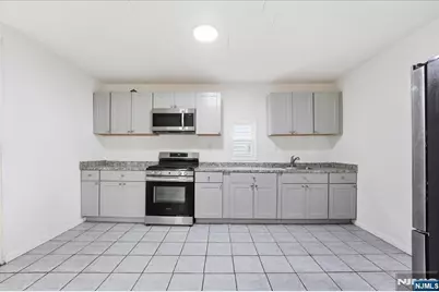 102 Highland Avenue 2 #2, Clifton, NJ 07011 - Photo 7