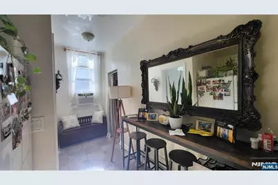 1506 Summit Avenue, Union City, NJ 07087 - Photo 21