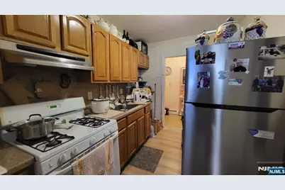 1506 Summit Avenue, Union City, NJ 07087 - Photo 37