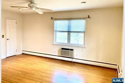 11-2 Spruce Street 11-2 #11-2, Oakland, NJ 07436 - Photo 3