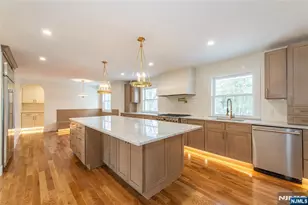 183 Park Ave, West Caldwell, NJ 07006 - Photo 9