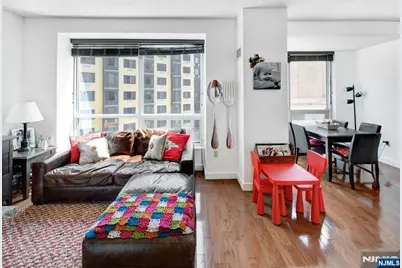 20 Newport Parkway 617 #617, Jersey City, NJ 07310 - Photo 5