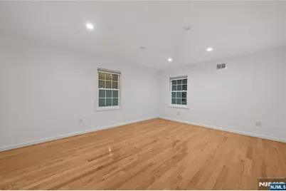 81 Fairmount Avenue, Hackensack, NJ 07601 - Photo 19