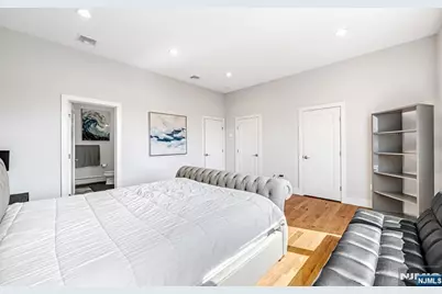 275 14th B #B, Palisades Park, NJ 07650 - Photo 21