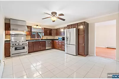 351 Macarthur Avenue 2 #2, Garfield, NJ 07026 - Photo 7