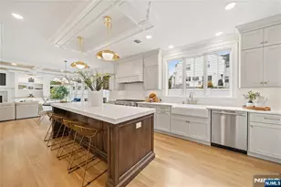 40 Greenview Way, Montclair, NJ 07043 - Photo 15