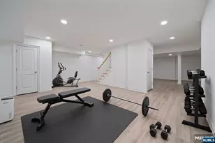 40 Greenview Way, Montclair, NJ 07043 - Photo 45