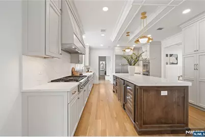 40 Greenview Way, Montclair, NJ 07043 - Photo 19