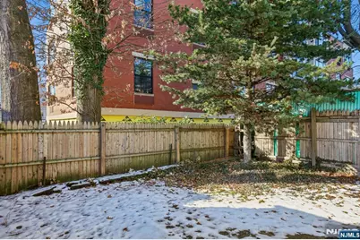 4 Lincoln Place, Cliffside Park, NJ 07010 - Photo 35