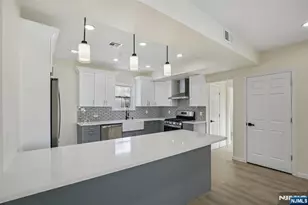 4 Lincoln Pl, Cliffside Park, NJ 07010 - Photo 17