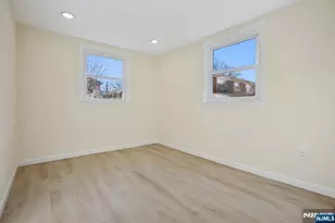 4 Lincoln Pl, Cliffside Park, NJ 07010 - Photo 23