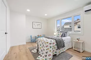 290 Queen Anne Rd, Teaneck Township, NJ 07666 - Photo 17