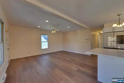 90 Dewey, Bloomfield, NJ 07003 - Photo 7