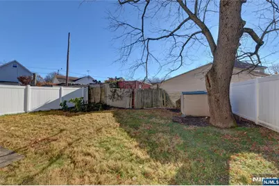 90 Dewey, Bloomfield, NJ 07003 - Photo 29