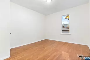 366 Badger Ave, Newark, NJ 07112 - Photo 33