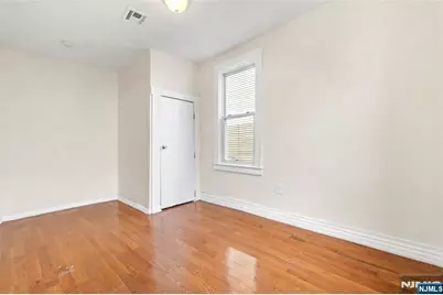 366 Badger Avenue, Newark, NJ 07112 - Photo 9