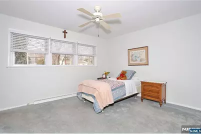 282 Spring Valley Road, Park Ridge, NJ 07656 - Photo 15