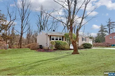 282 Spring Valley Road, Park Ridge, NJ 07656 - Photo 41