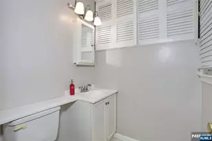 282 Spring Valley Rd, Park Ridge, NJ 07656 - Photo 17