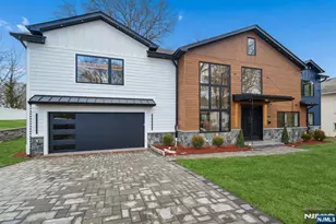292 Magnolia Ave, Cresskill, NJ 07626 - Photo 3