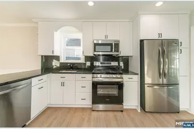 64 Harwich, Dumont, NJ 07628 - Photo 9