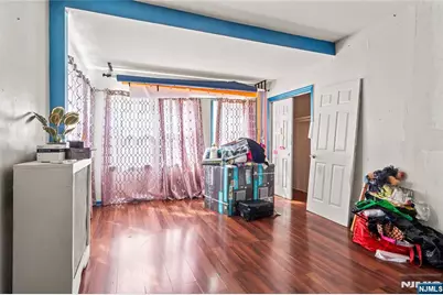 10 Treacy Avenue, Newark, NJ 07108 - Photo 5